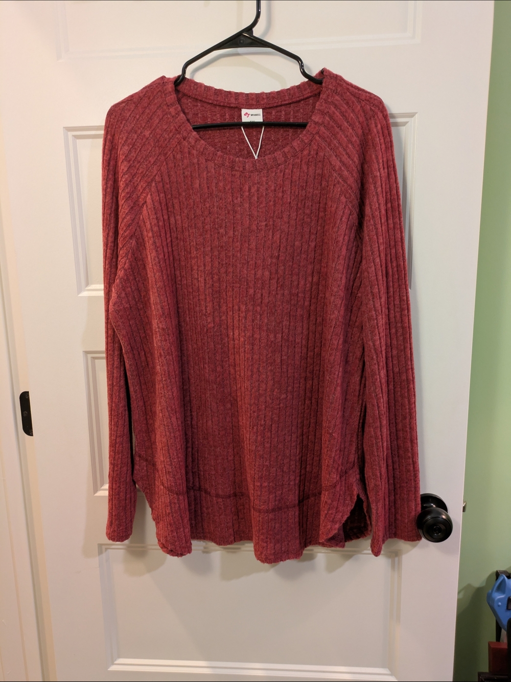 new with tags! Cozy Ribbed Long-Sleeve top- rust color